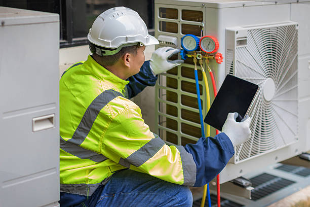 Professional Hvac technician working in Caledonia, MN